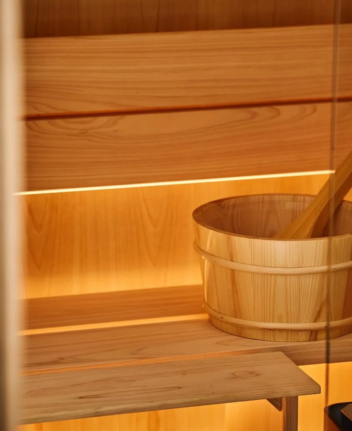 お好きなところに簡単な設置工事と、サウナ室♨️を『置く』だけ...