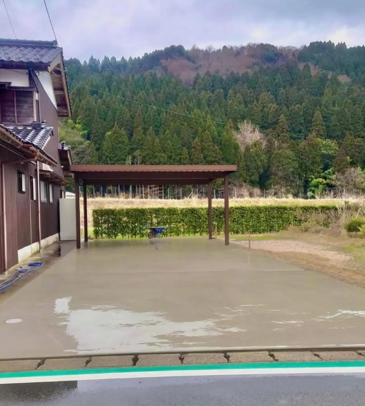 【豊岡市竹野町|カーポート・土間コンクリート工事】