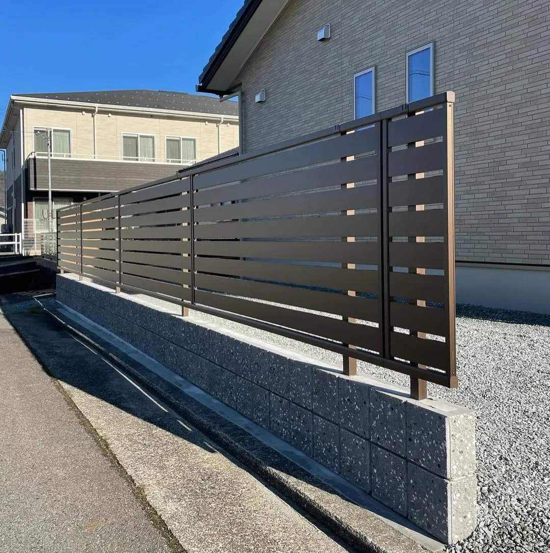 【朝来市 フェンス工事】