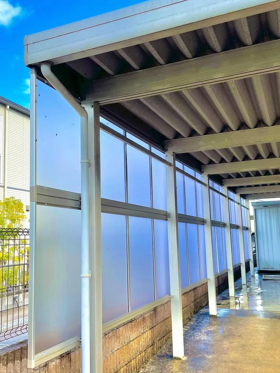 豊岡市｜カーポートにサイドパネルを後付けしました】